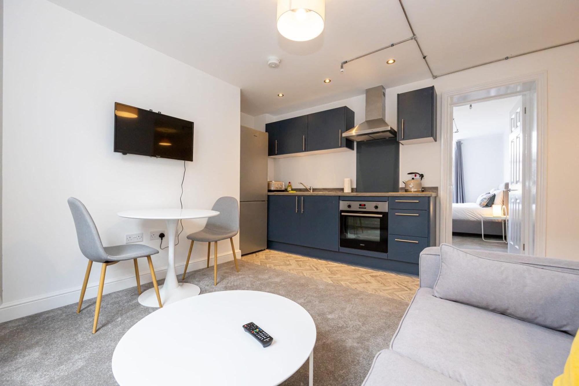 Beautiful 1 Bed 20Mins To Central Manchester Apartment บอลตัน ภายนอก รูปภาพ