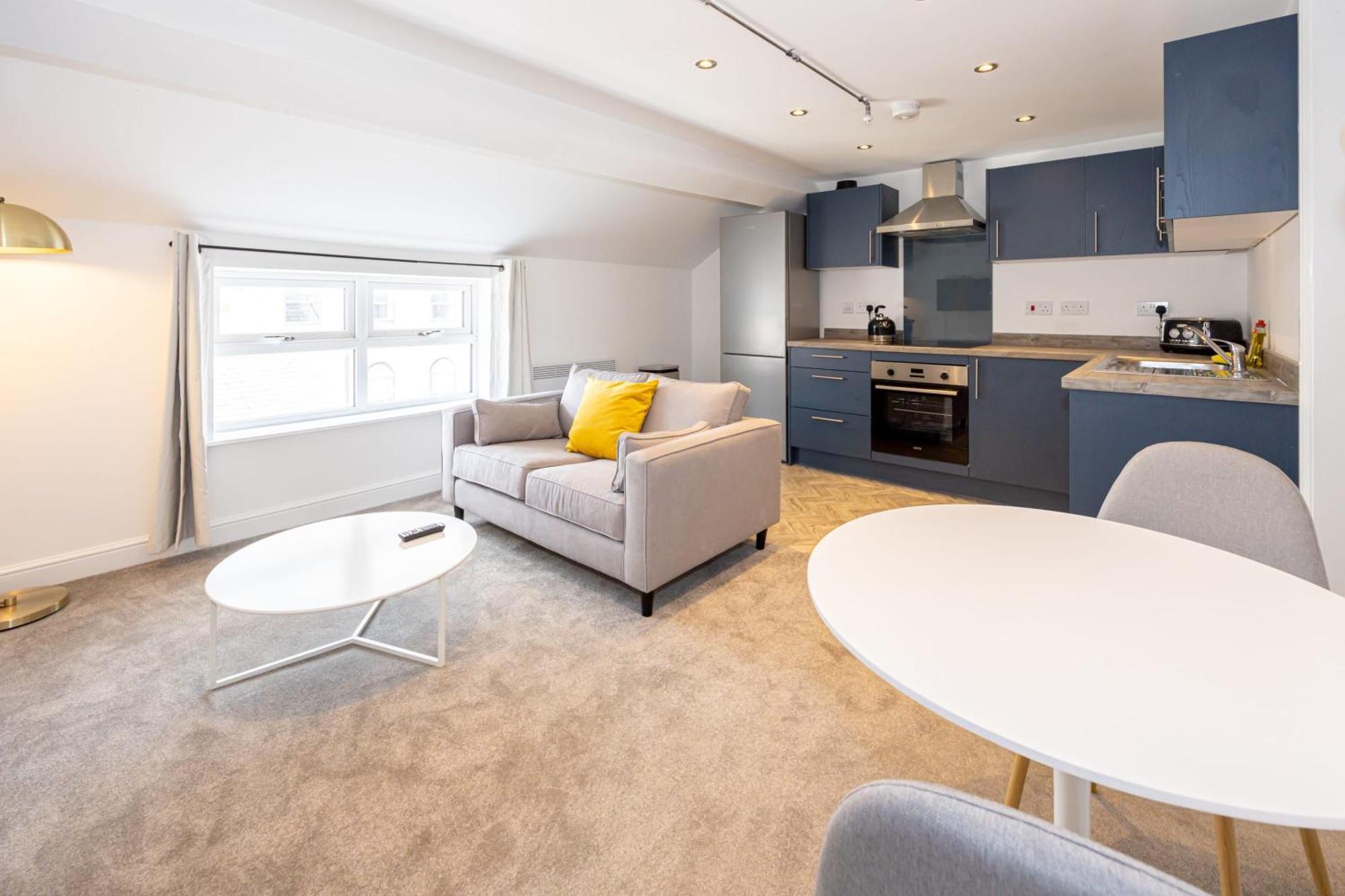 Beautiful 1 Bed 20Mins To Central Manchester Apartment บอลตัน ภายนอก รูปภาพ