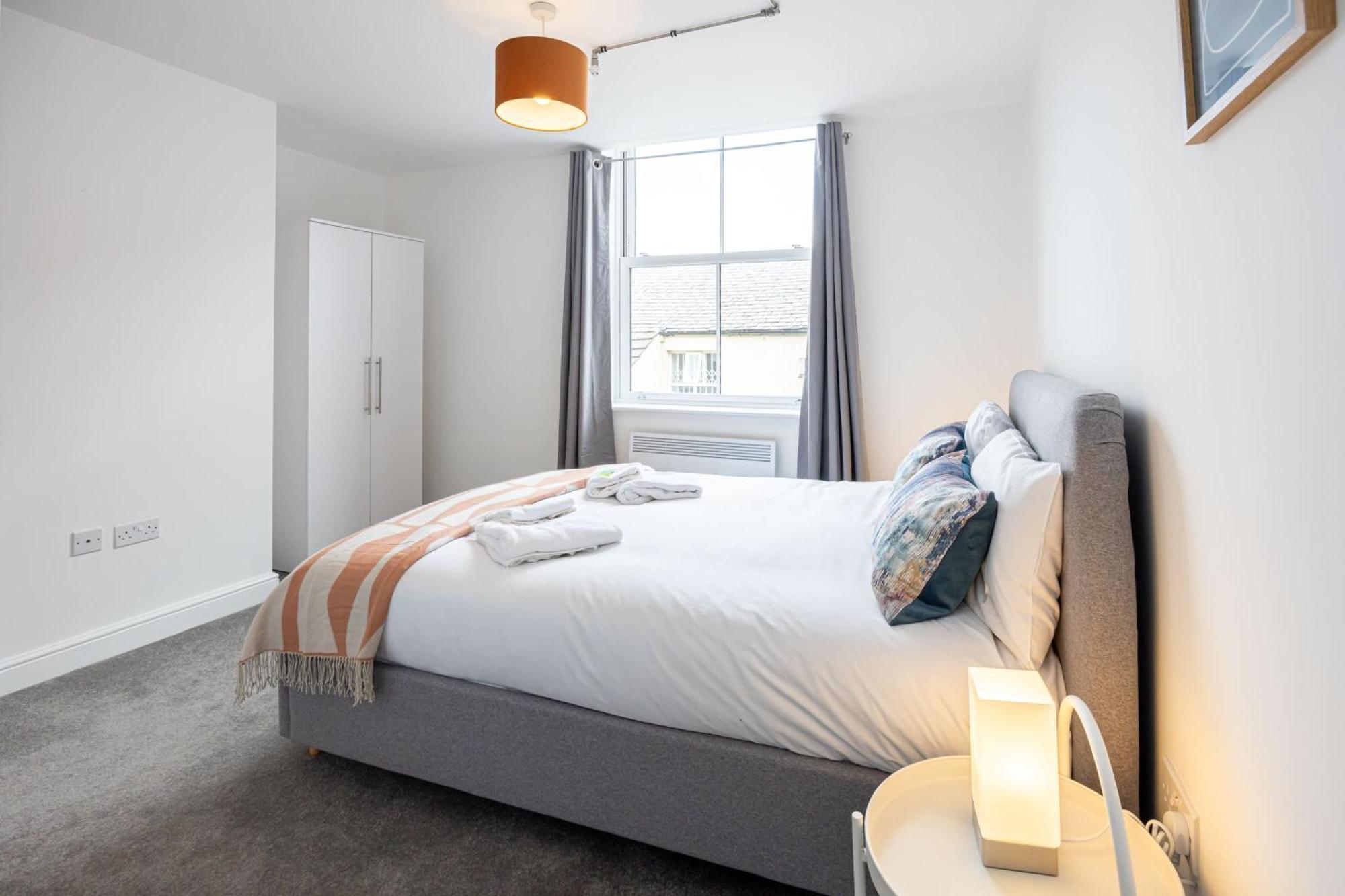 Beautiful 1 Bed 20Mins To Central Manchester Apartment บอลตัน ภายนอก รูปภาพ