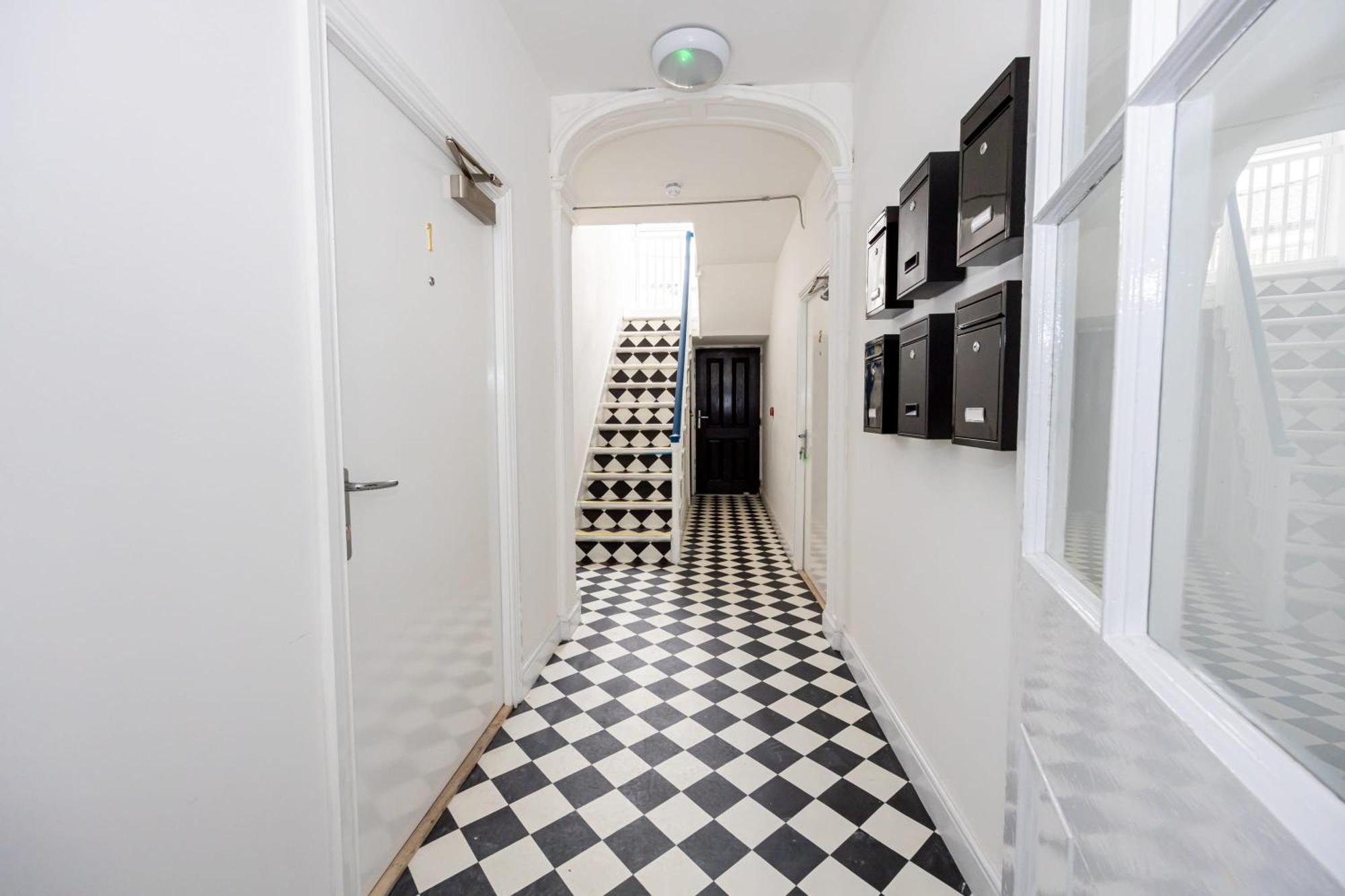 Beautiful 1 Bed 20Mins To Central Manchester บอลตัน ภายนอก รูปภาพ
