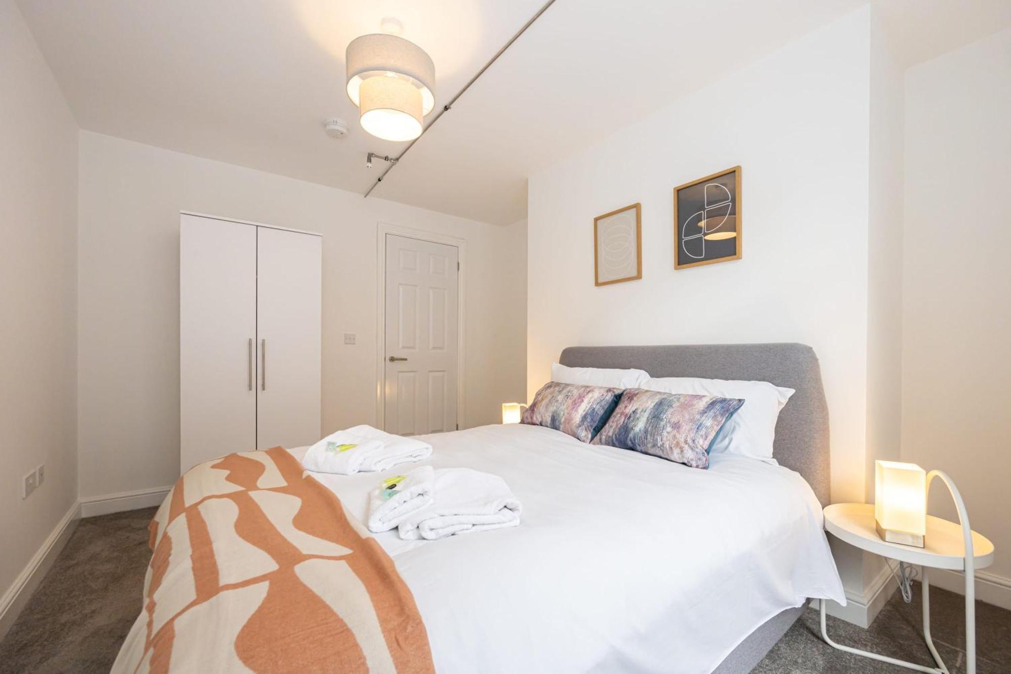 Beautiful 1 Bed 20Mins To Central Manchester บอลตัน ภายนอก รูปภาพ