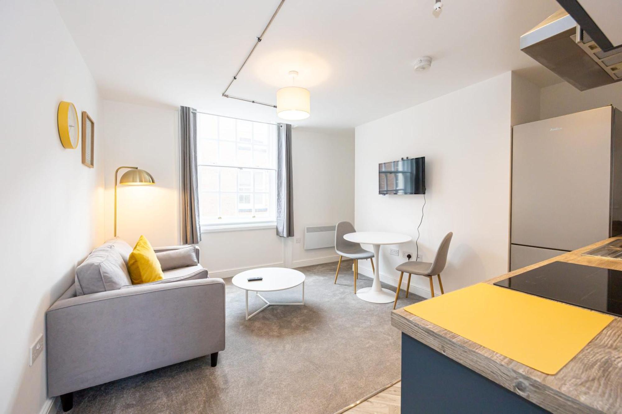 Beautiful 1 Bed 20Mins To Central Manchester Apartment บอลตัน ภายนอก รูปภาพ