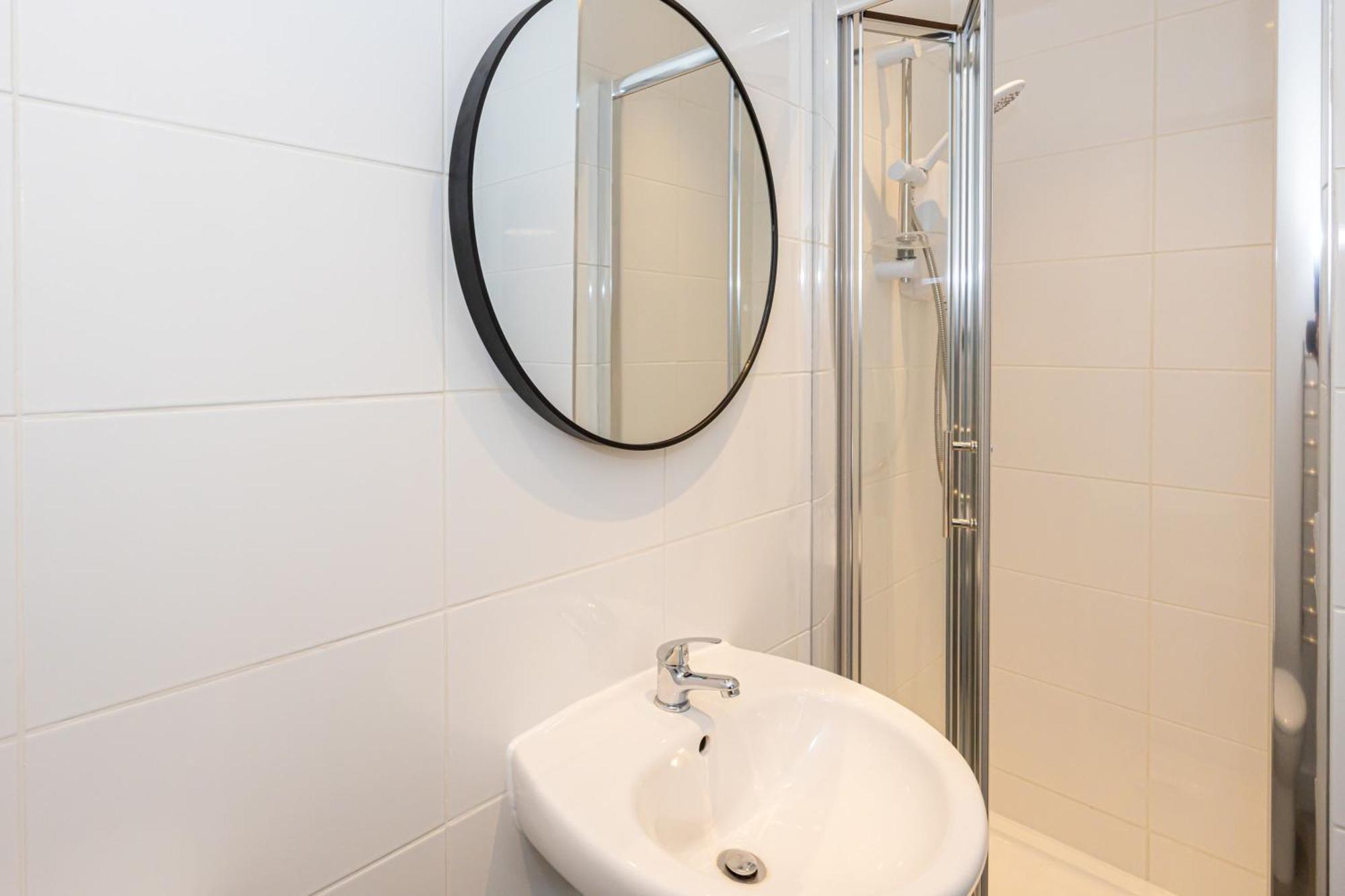 Beautiful 1 Bed 20Mins To Central Manchester บอลตัน ภายนอก รูปภาพ