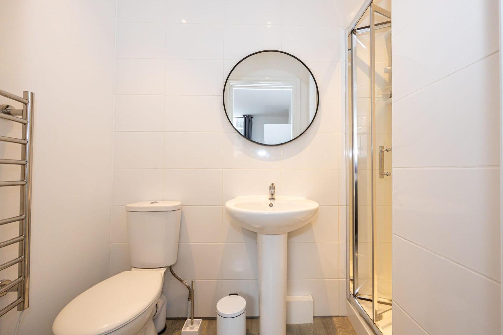 Beautiful 1 Bed 20Mins To Central Manchester บอลตัน ภายนอก รูปภาพ