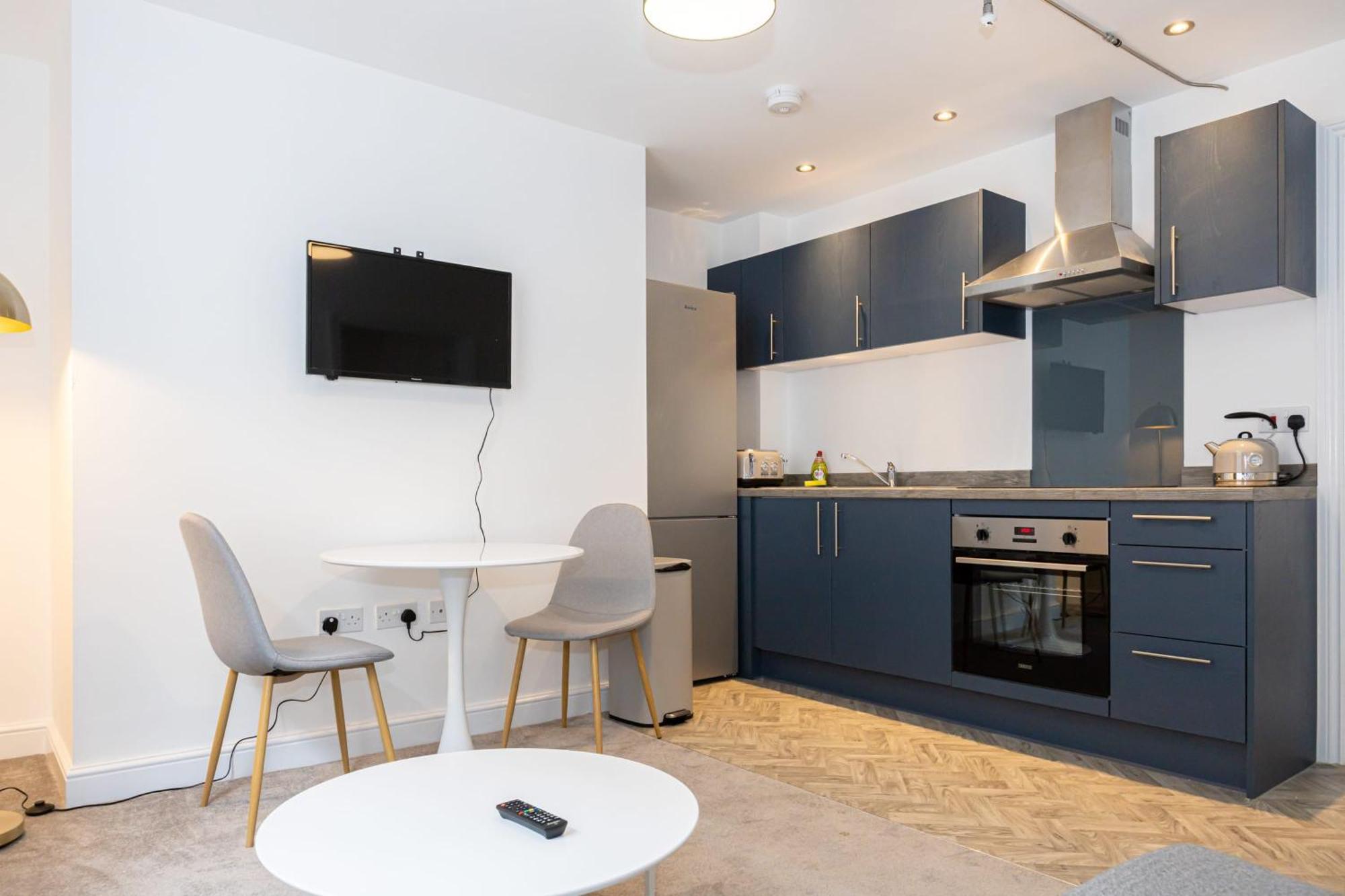 Beautiful 1 Bed 20Mins To Central Manchester Apartment บอลตัน ภายนอก รูปภาพ